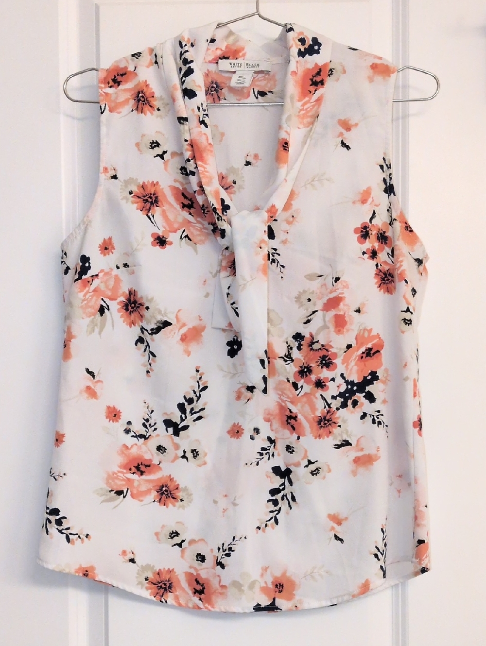White House Black Market White Floral Tie-Neck Sleeveless Top Size 2